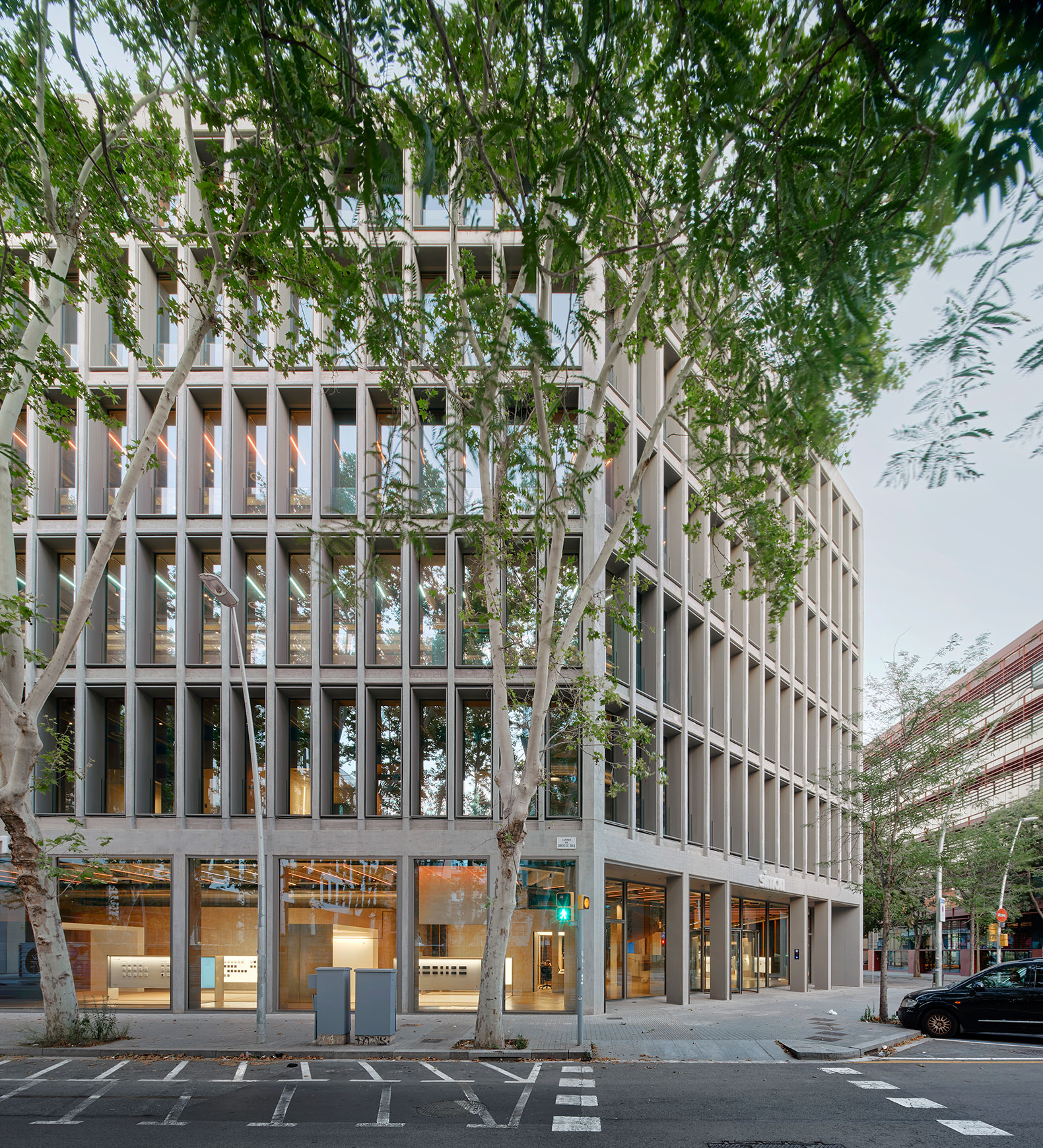 SWITCH, New Simon Headquarters by b720 Fermín Vázquez Arquitectos. Photograph by José Hevia