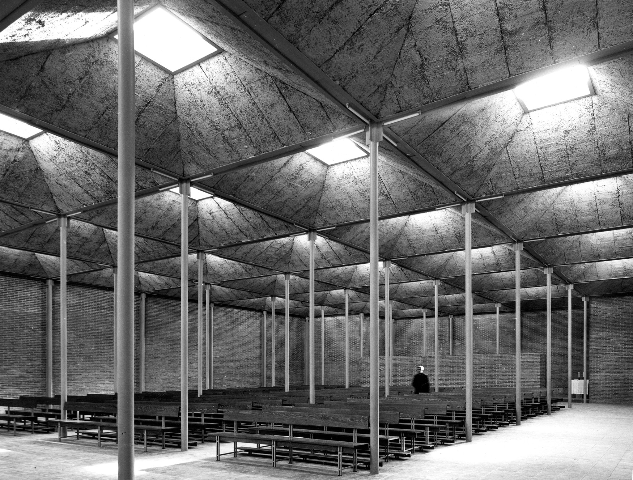 Church of Our Lady of Fuencisla, Almendrales Village, Madrid, 1964 by José María García de Paredes. Photography by Alberto Schommer.