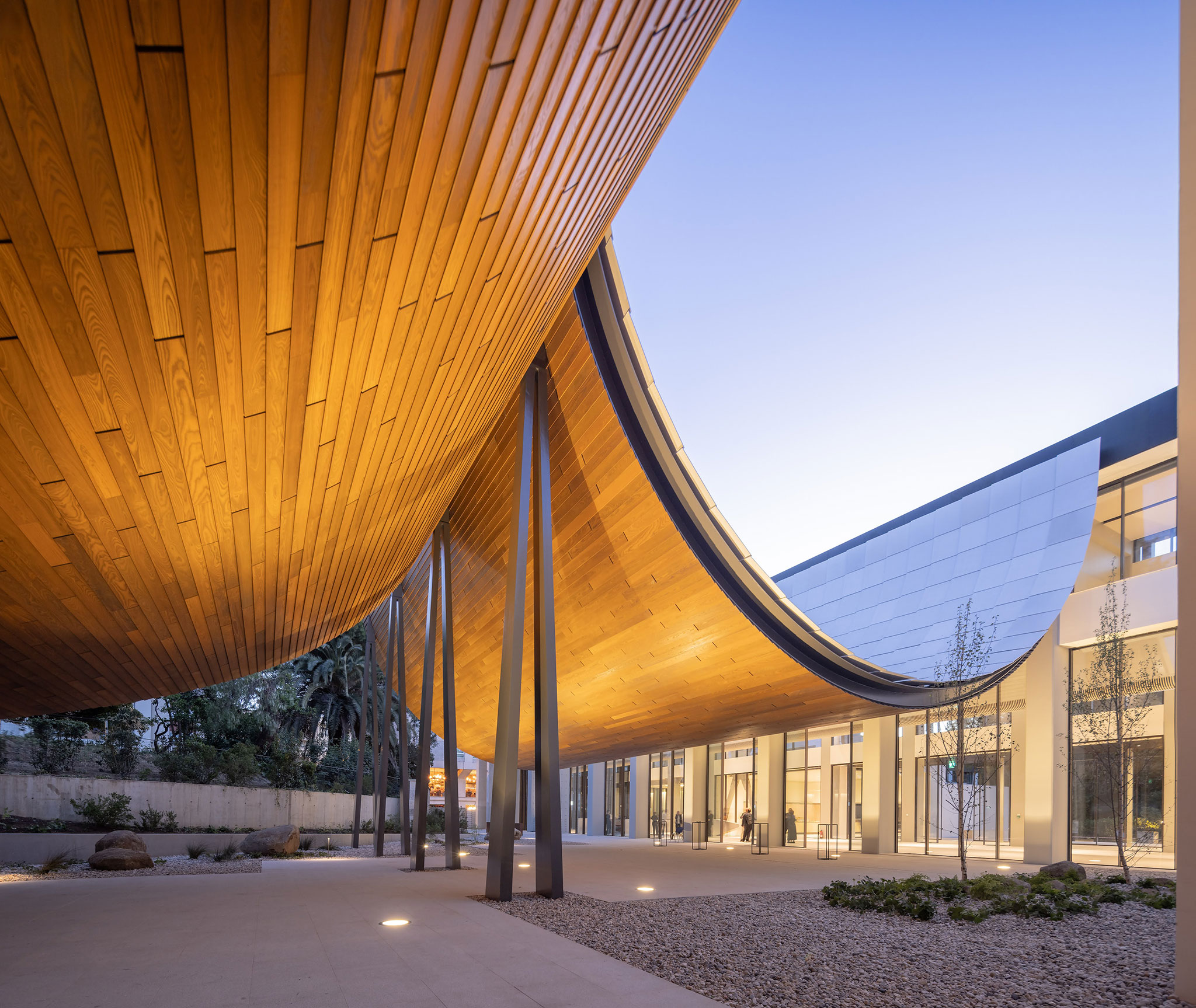 Centro de Arte Moderna Gulbenkian by KKAA. Photograph by Fernando Guerra