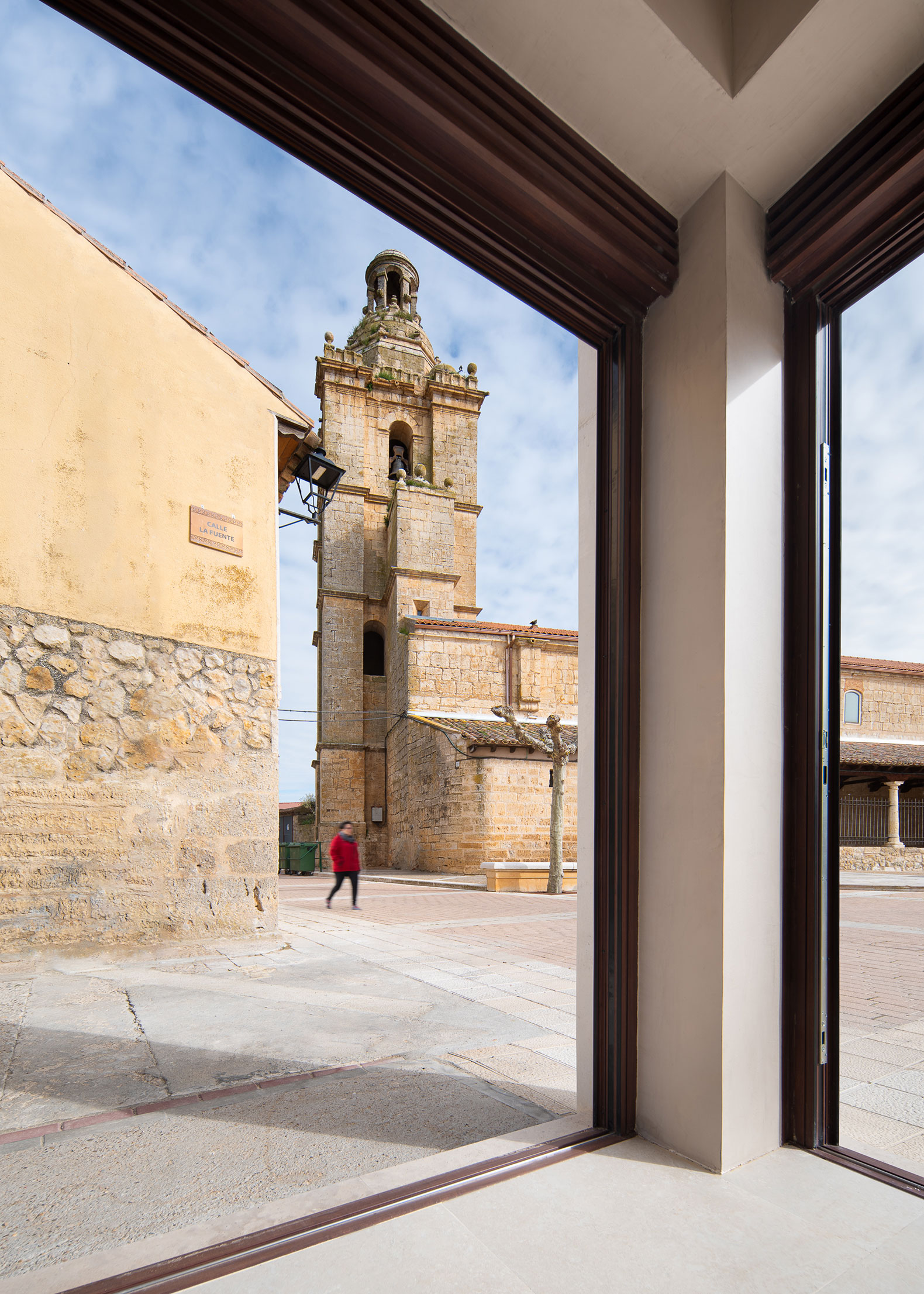 "Casa de comidas" by Óscar Miguel Ares. Photograph by Gabriel Gallegos Alonso.