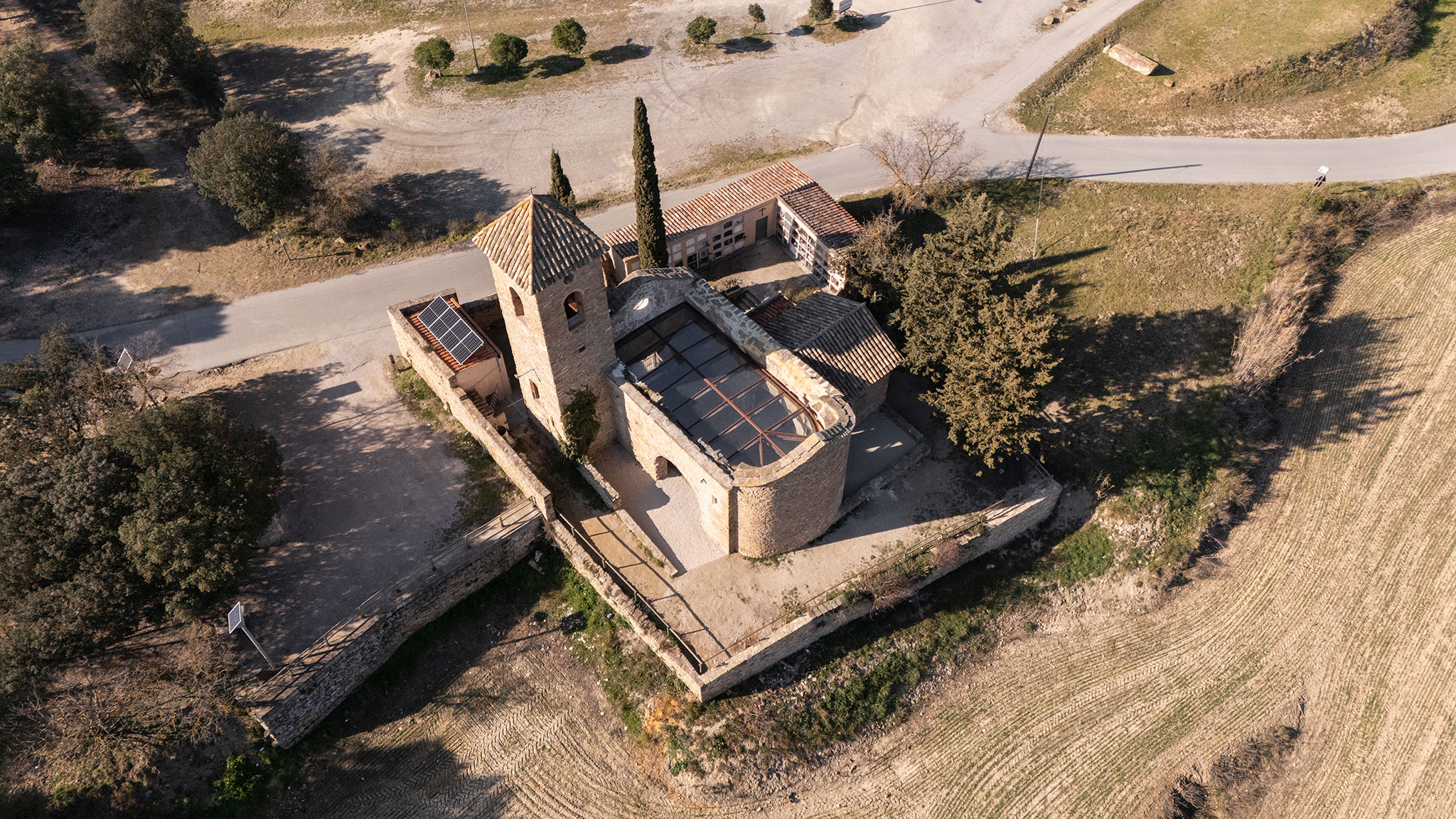 Rehabilitation of the church of Sant Esteve by Santamaria Arquitectes. Photograph by Judith Casas.