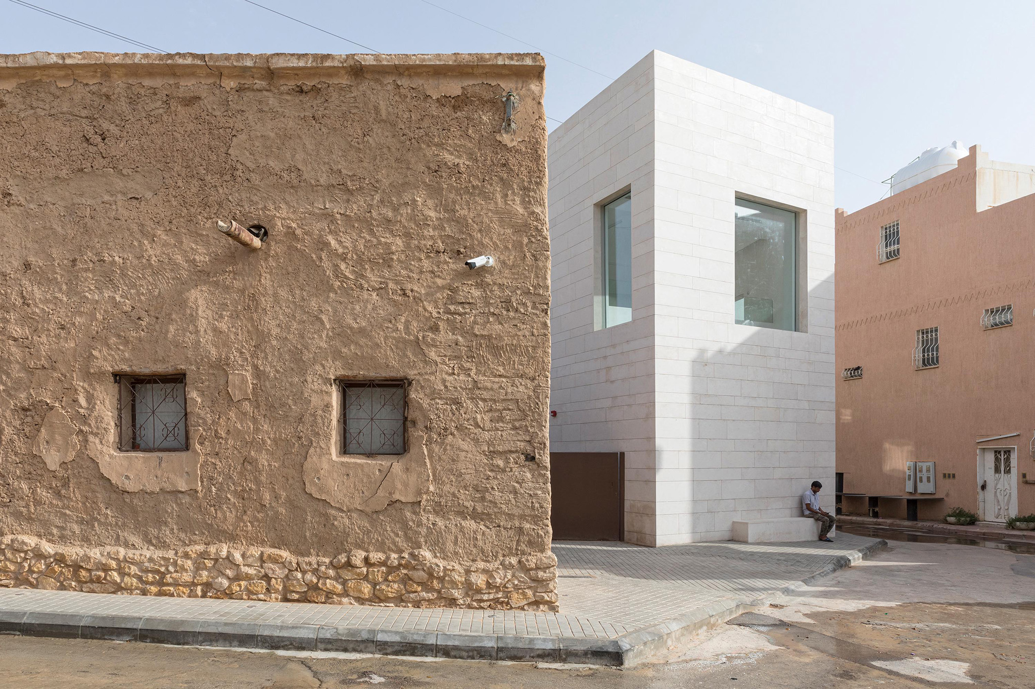 Shamalat, cultural space by Syn Architects. Photograph by Laurian Ghinitoiu.