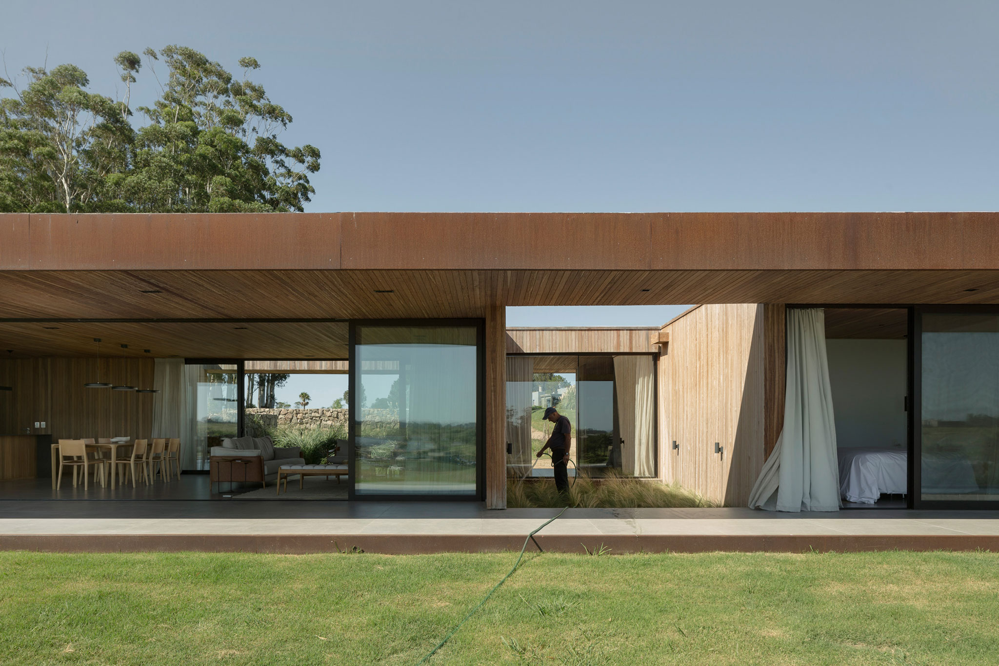 Casa PM por VDV Arquitectura. Fotografía por Federico Cairoli.