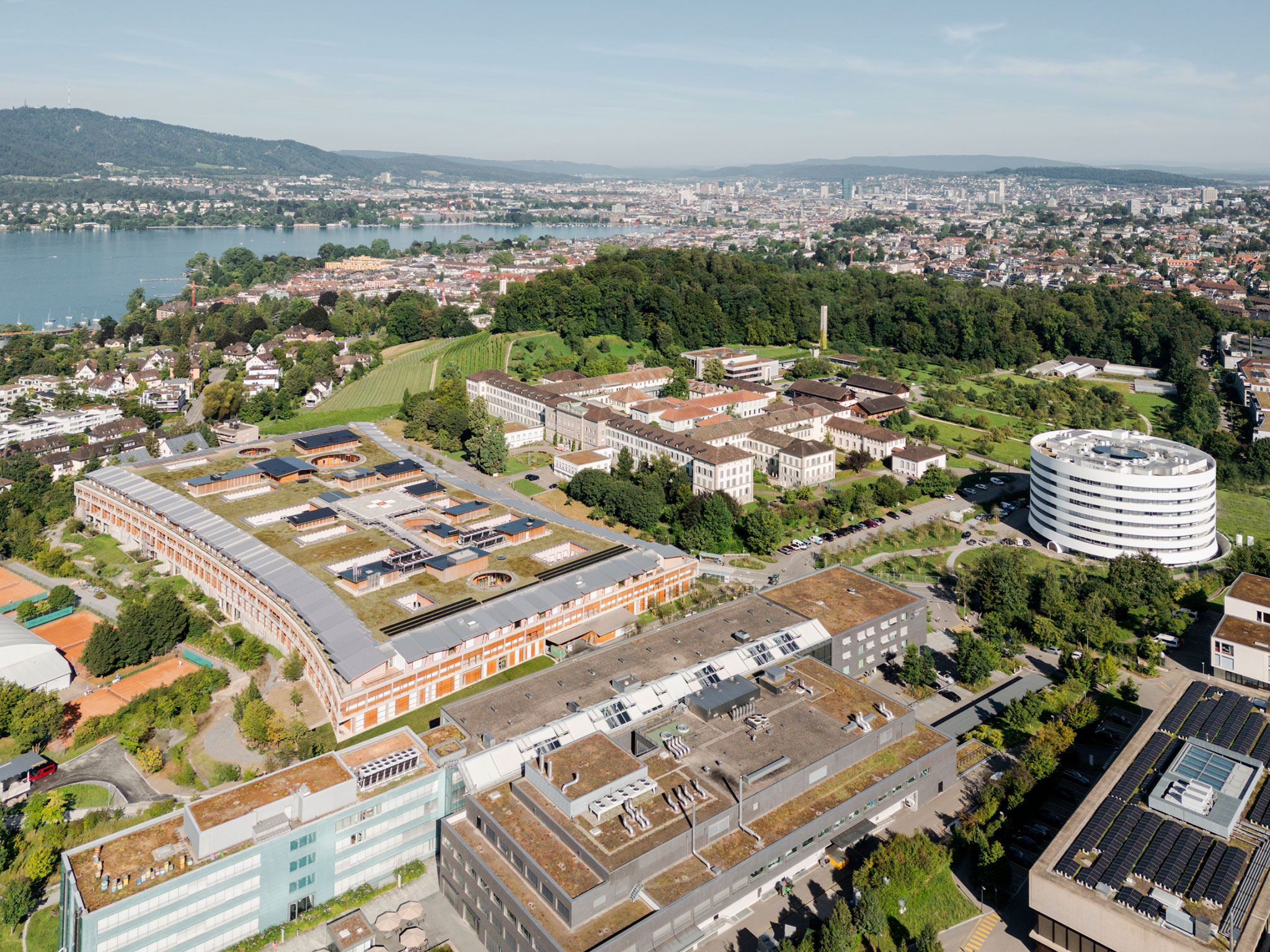 377 Kinderspital Zürich by Herzog & de Meuron. Photograph by Maris Mezulis