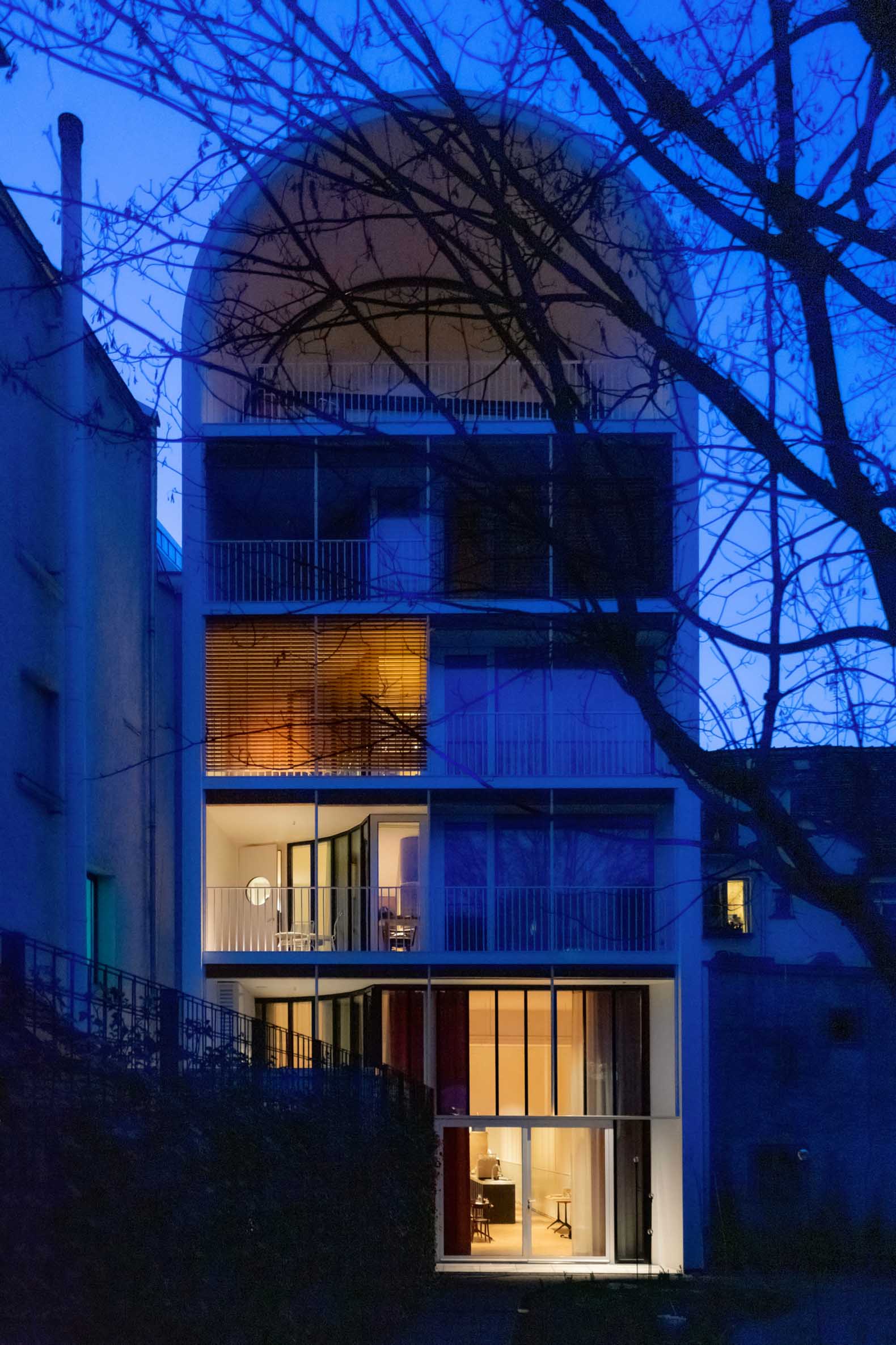 Kleiner loewe in Kornmarktplatz by Herzog & de Meuron. Photograph by Robert Hösl.