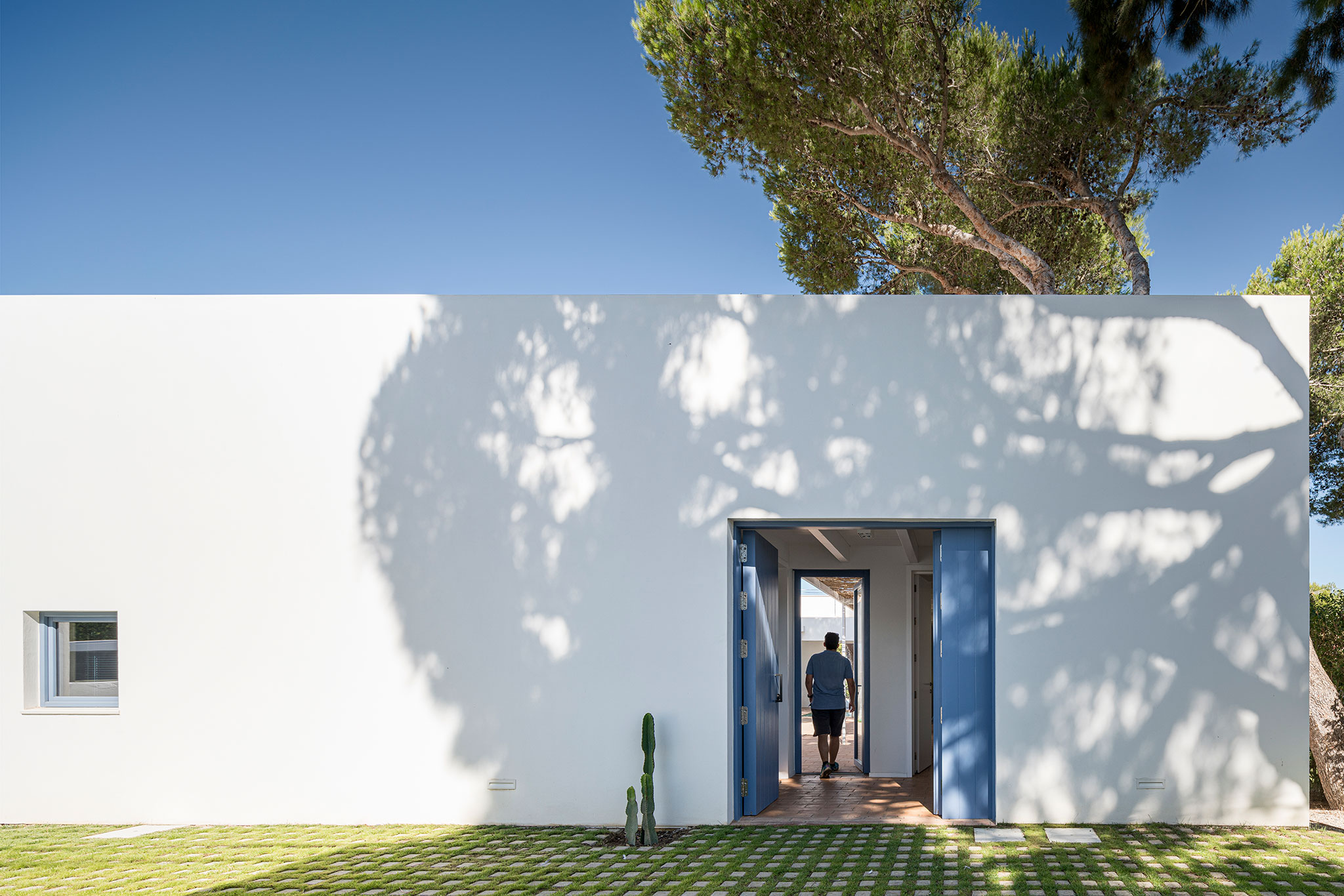 Urban cortijo-house by José Manuel Martínez Rodríguez. Photograph by Juan Carlos Lagares.