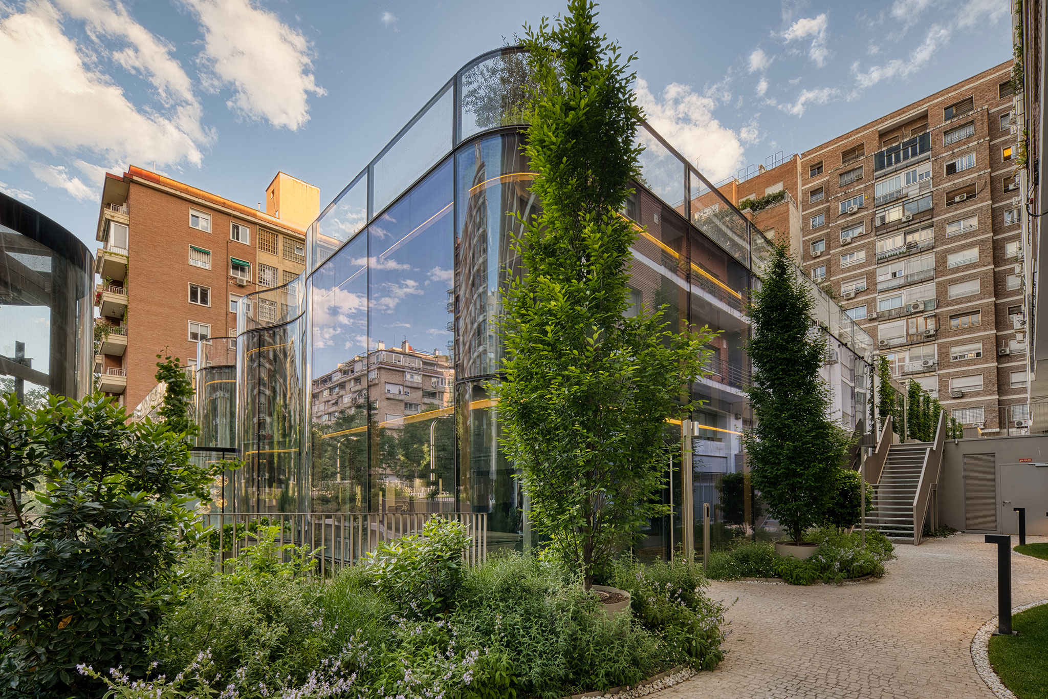 Edificio KOI por Ortiz Leon Arquitectos. Fotografía por David Frutos.