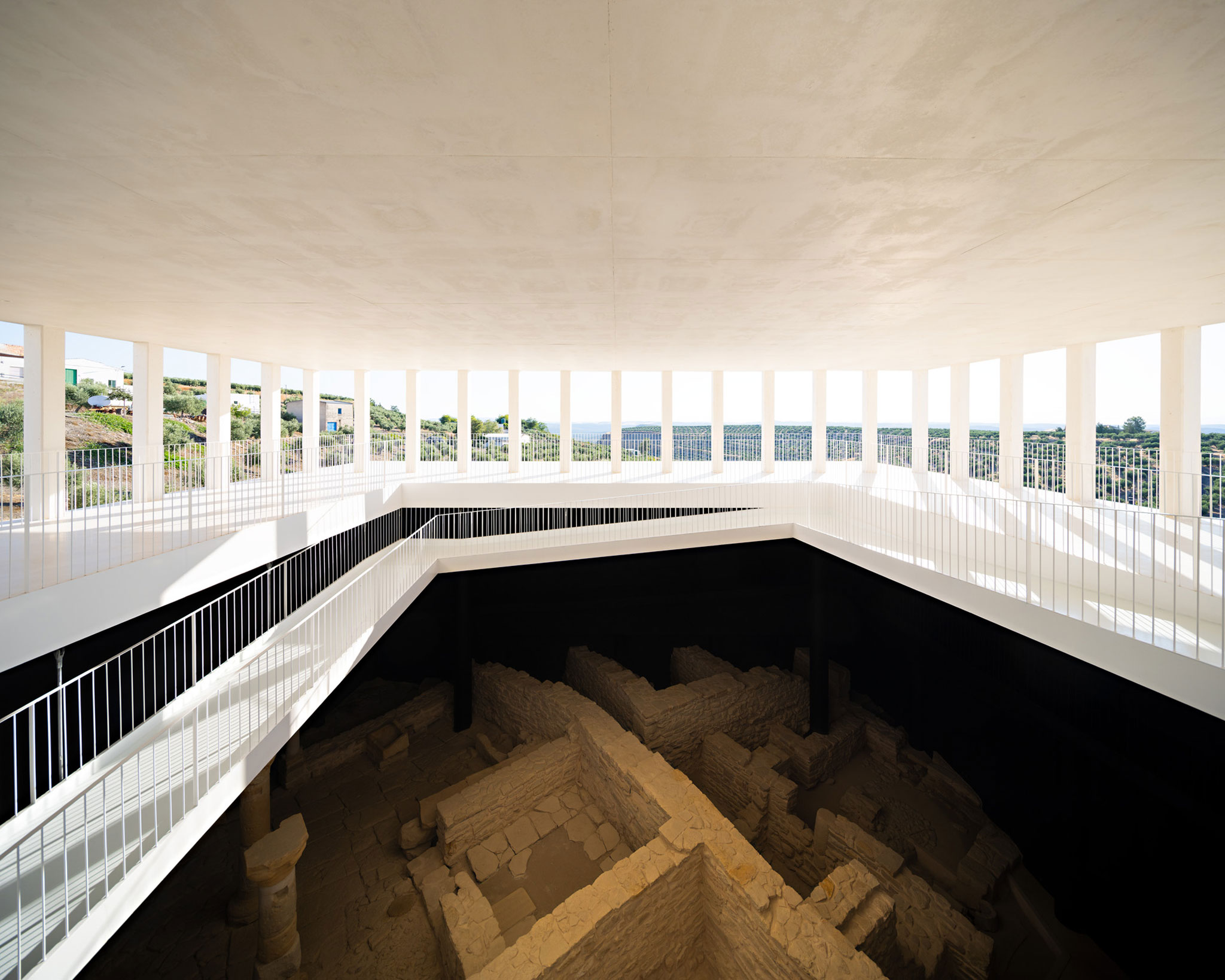 Roman Cistern of "La Calderona" restored by Pablo Millán. Photograph by Javier Callejas Sevilla