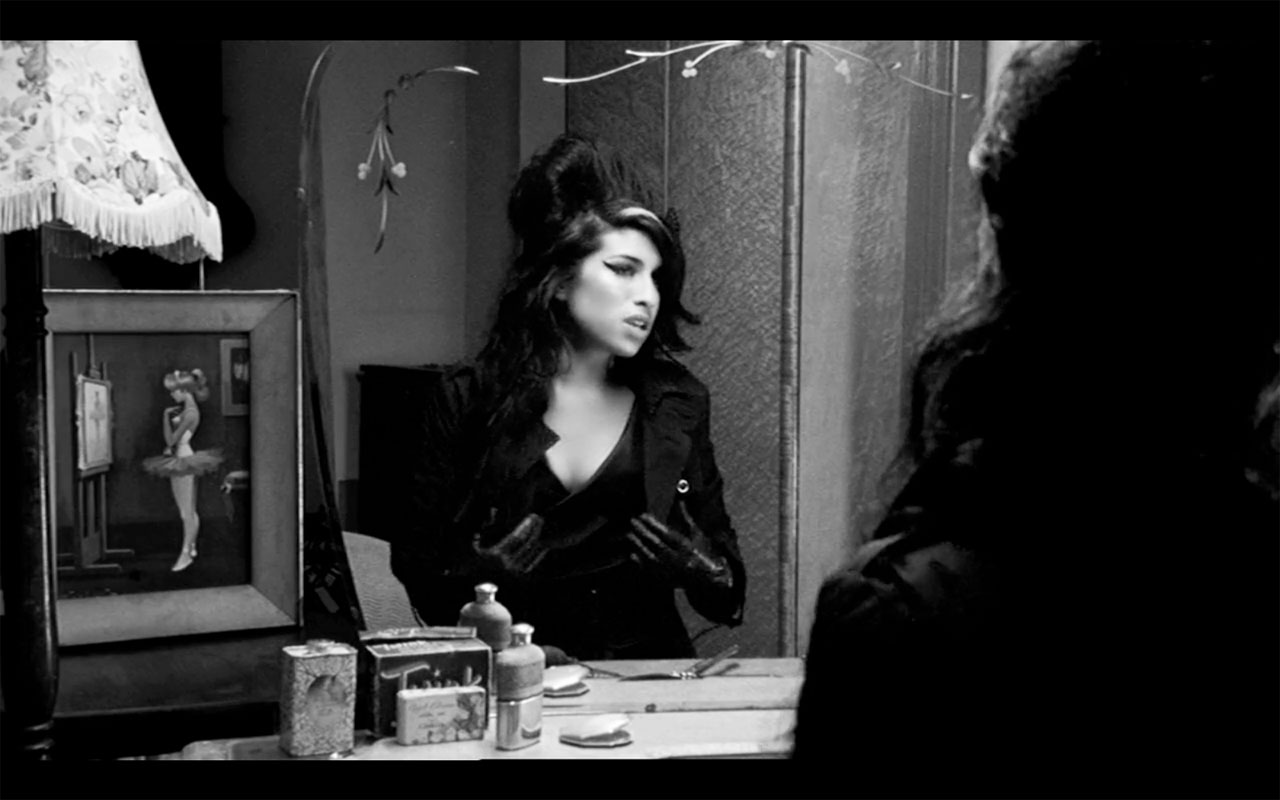 Amy Winehouse Back To Black Zippy