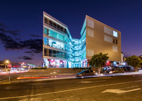 Halcón Building by TEC Taller EC. Photography © Sebastián Crespo