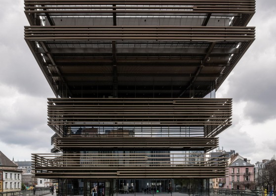 Main entrance from Miriam-Makeba square. De Krook library by RCR + Coussée & Goris architecten. Photograph by Hisao Suzuki 