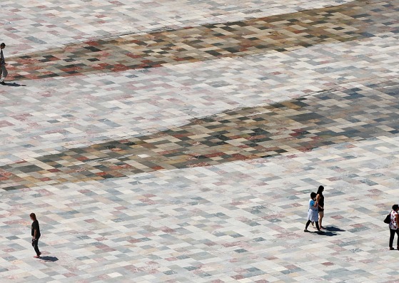 Plaza Skanderbeg. Renovación de la Plaza Skanderbeg por 51N4E. Ganador del Premio Europeo del espacio público 2018. Fotografía por Filip Dujardin