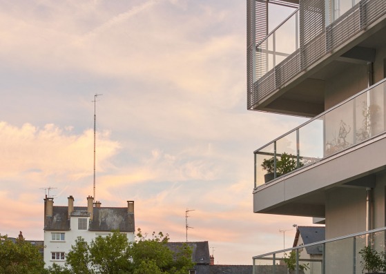 94 dwellings and a nursery in ZAC Alphonse Guérin by Le Trionnaire (x2) - Tassot - The Chapelain - a / LTA  architects. Photograph by ©S.Chalmeau