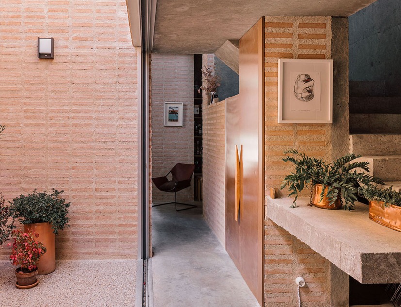 A three generation house in Boadilla del Monte by Malu de Miguel. Photograph by Imagen Subliminal (Miguel de Guzmán + Rocío Romero)