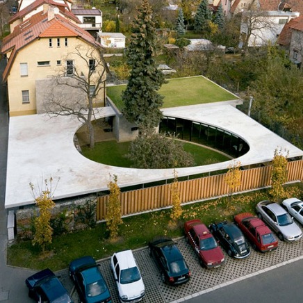 EGGO-HOUSE. AMPLIACIÓN DE UNA CASA. A 69-ARCHITECTS