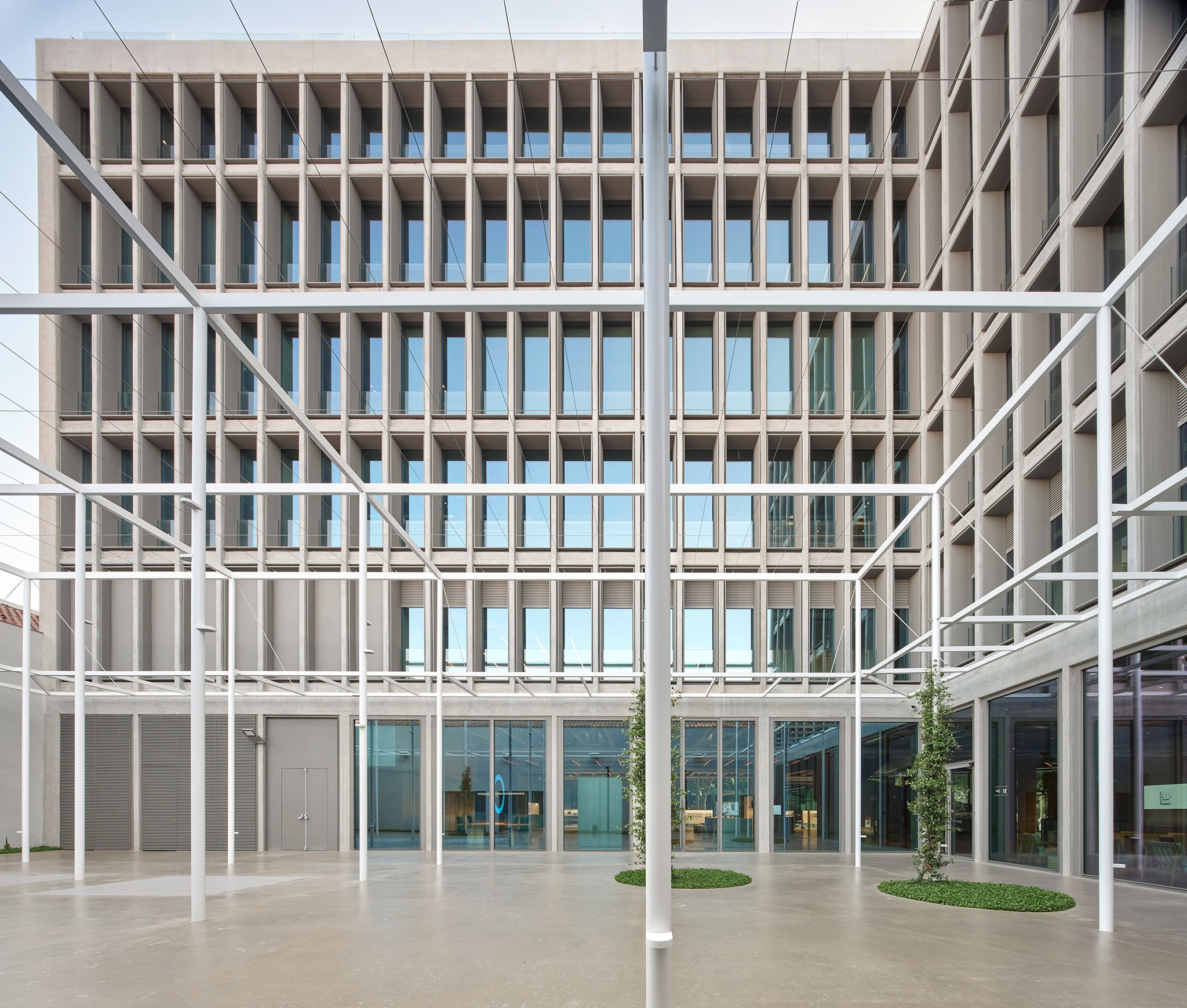 SWITCH, New Simon Headquarters by b720 Fermín Vázquez Arquitectos. Photograph by José Hevia