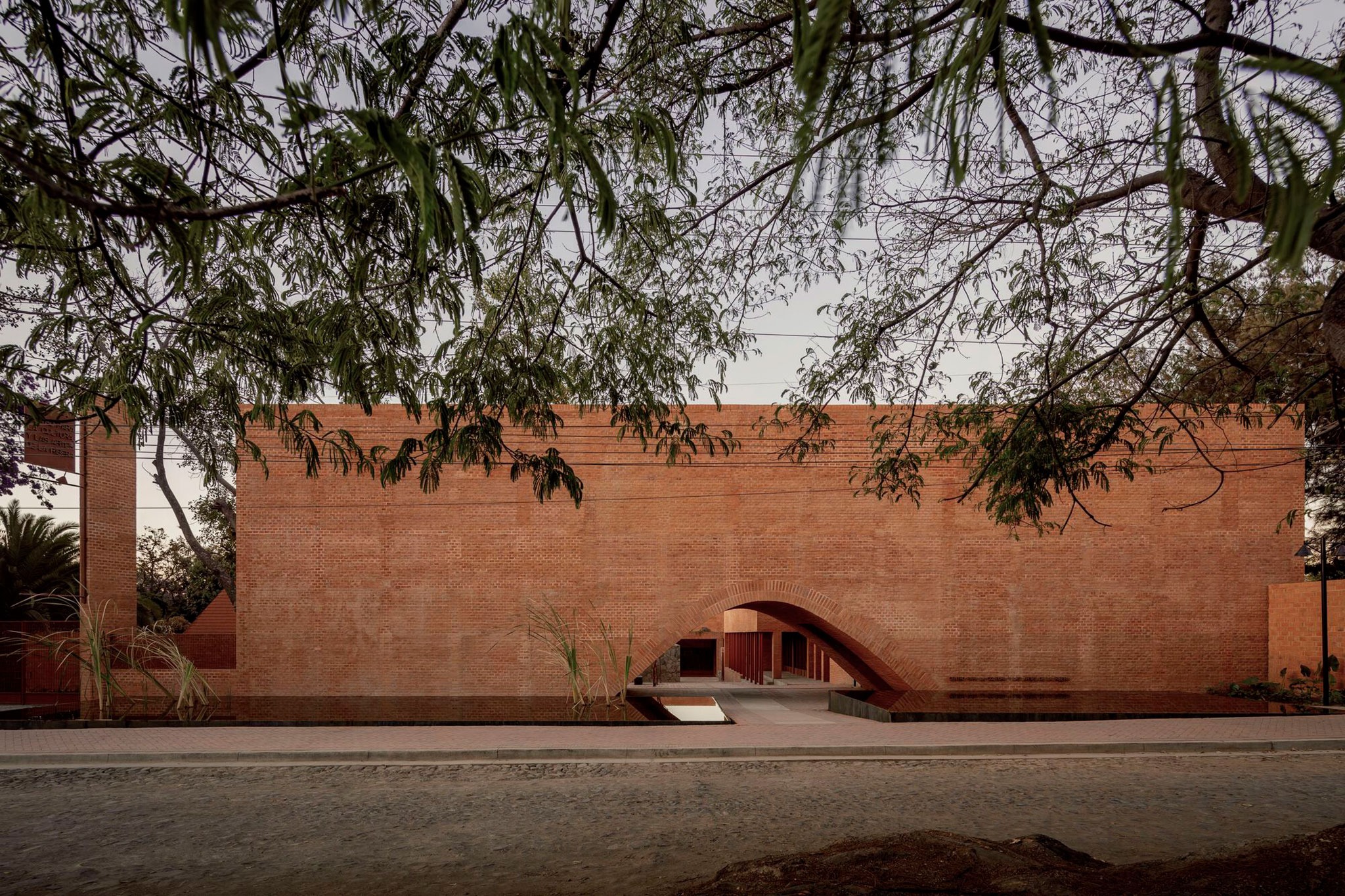 Centro para la Cultura y las Artes de la Ribera por ATELIER ARS. Fotografía por César Béjar.