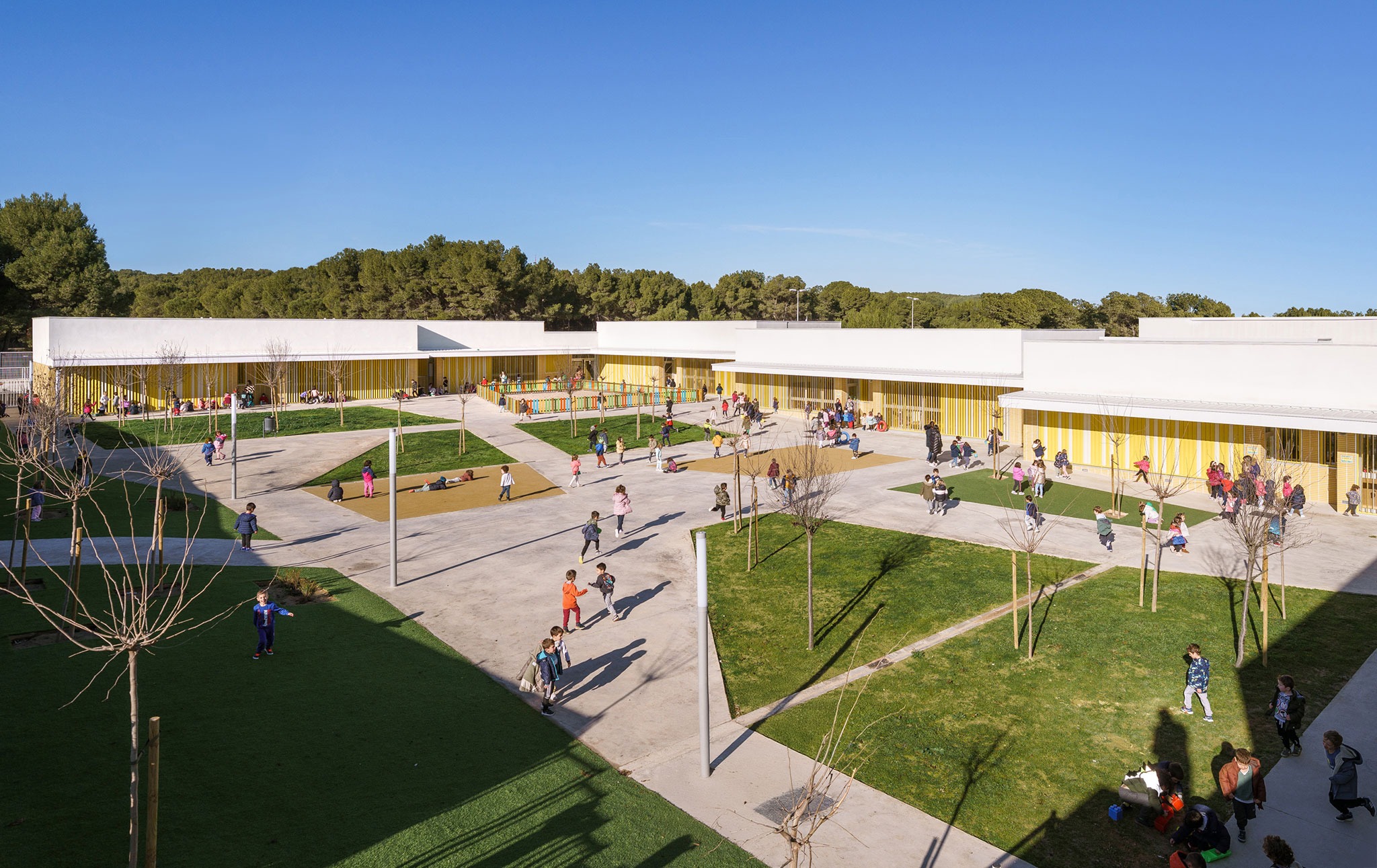 "María Zambrano" Elementary and Primary School by Magén Arquitectos. Photograph by Rubén P. Bescós.