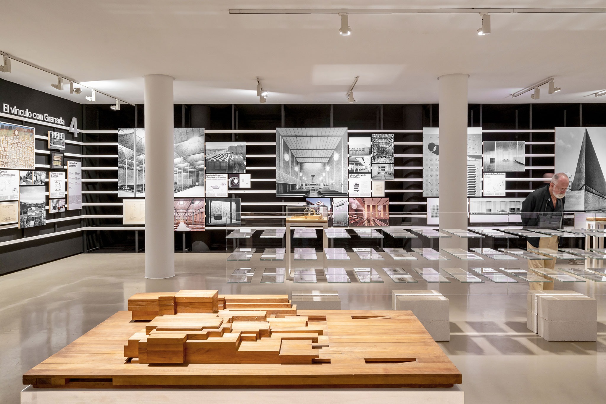 Exhibition space at the ICO Museum by Studio Pachón-Paredes. Photograph by Luis Asín.