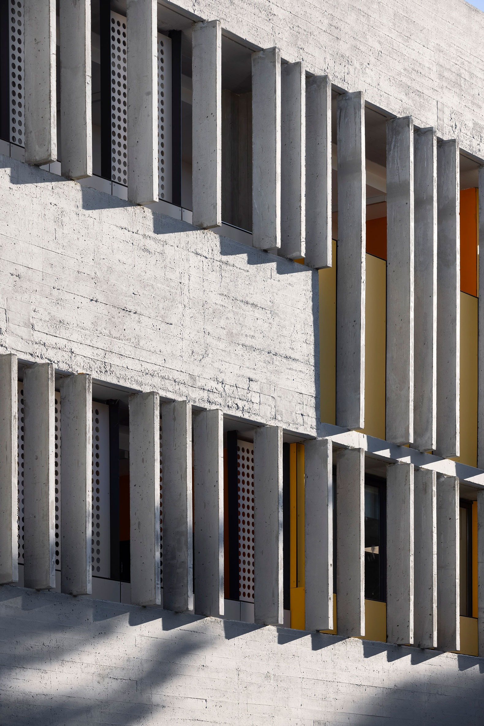 Centro Tecnológico - Ashdod por Daniel Azerrad Architects. Fotografía por Amit Geron.