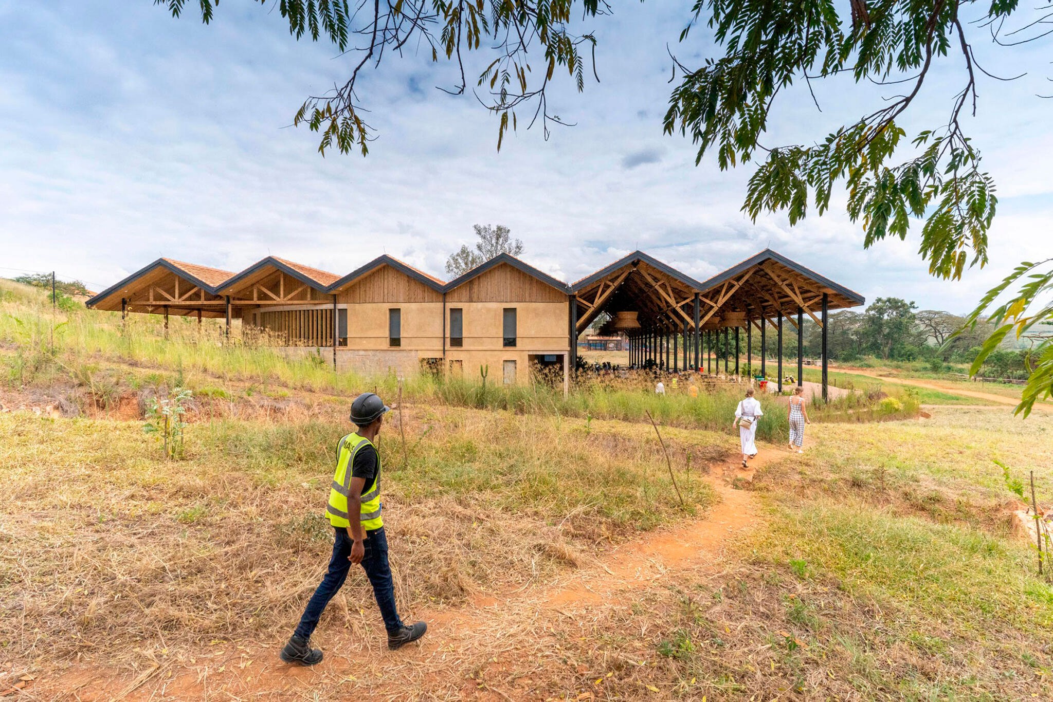 Instituto Ruandés para la Agricultura de Conservación por MASS Design Group. Fotografía por Iwan Baan. Instituto Ruandés para la Agricultura de Conservación por MASS Design Group. Fotografía por Iwan Baan.