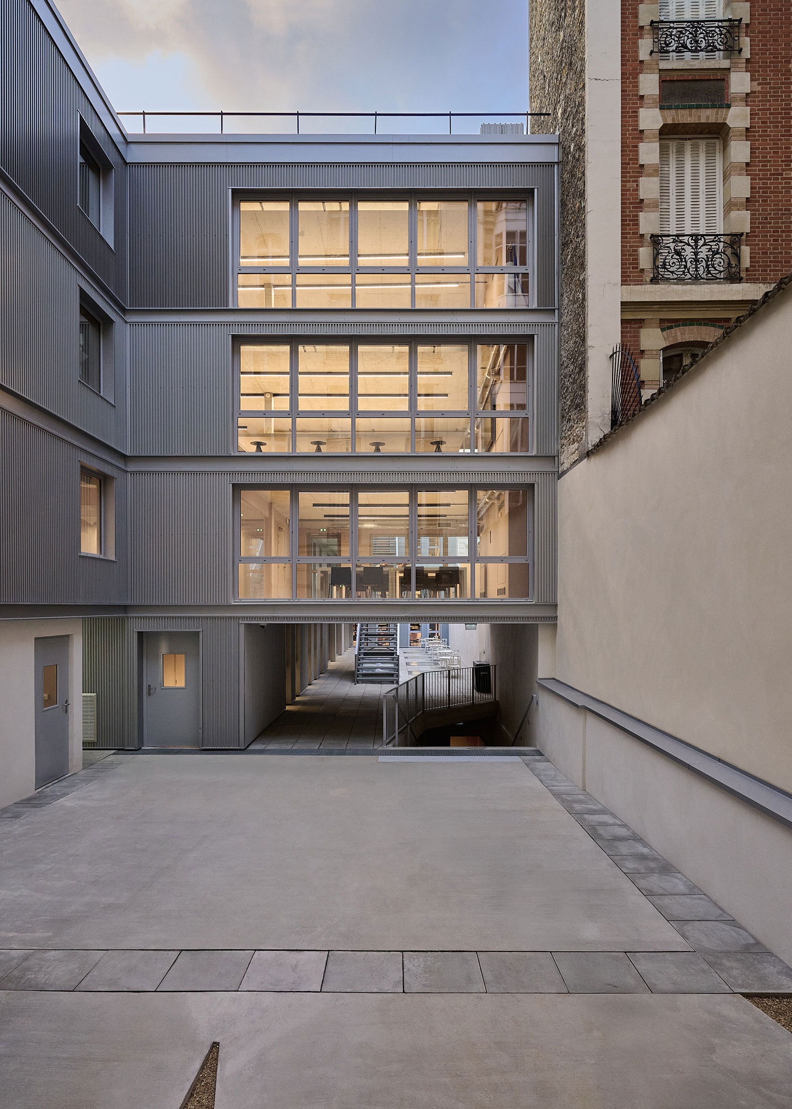 "Istituto Marangoni" Design School by Clément Blanchet Architecture. Photograph by Frans Parthesius.