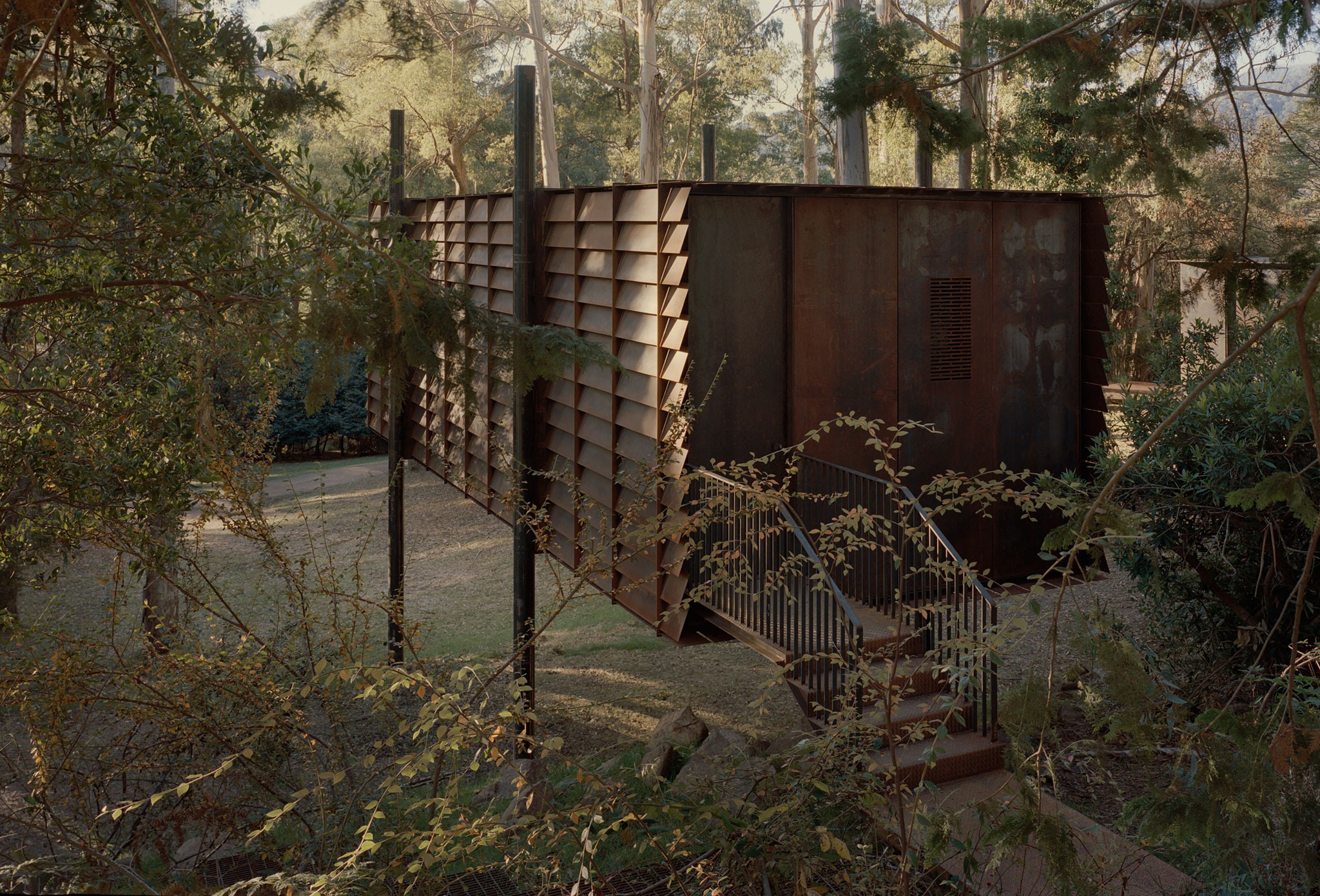 Sawmill treehouse by Robbie Walker. Photograph by Tasha Tylee.