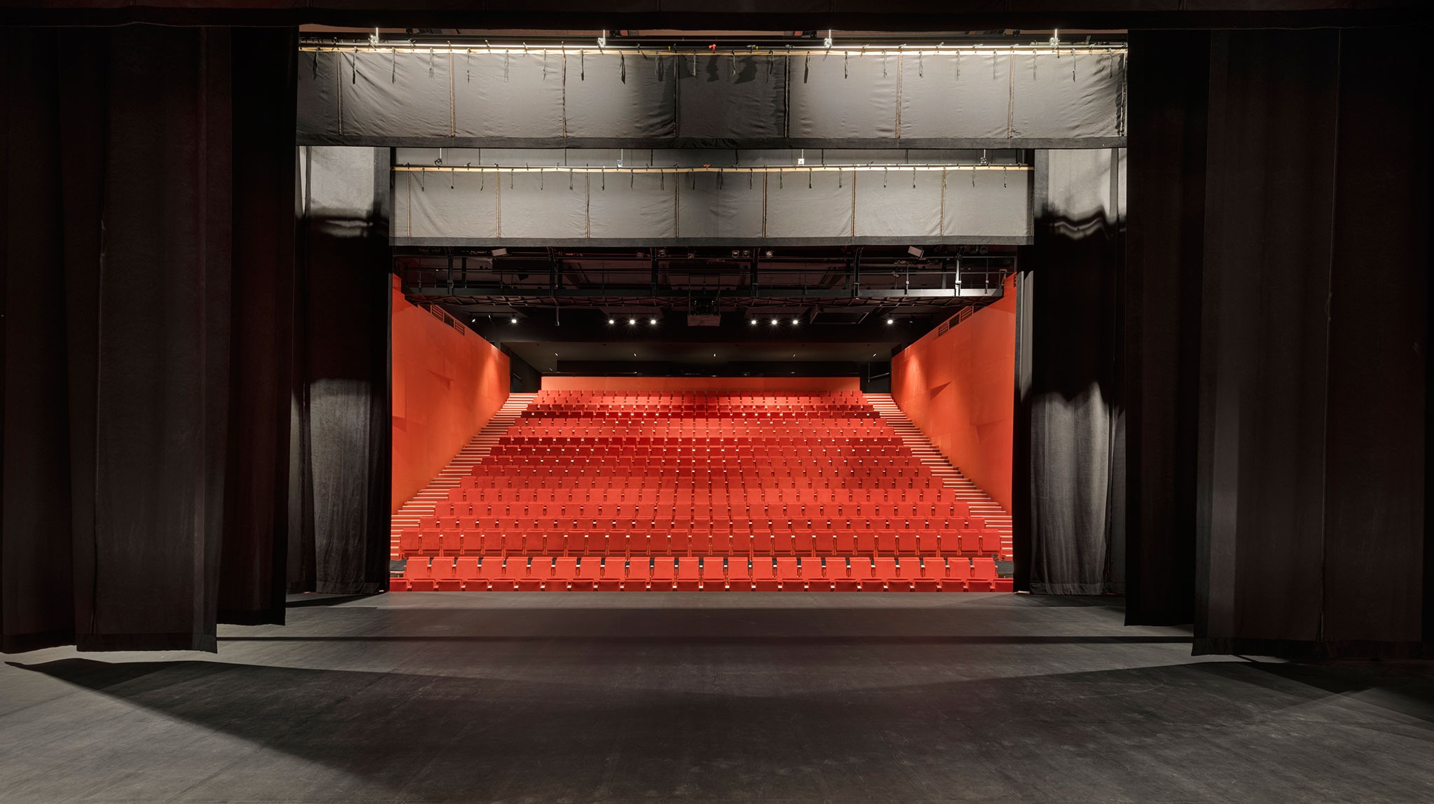 Saint-Jean-de-Luz Centro Cultural por Dominique Coulon & Associés. Fotografía por Eugeni Pons.