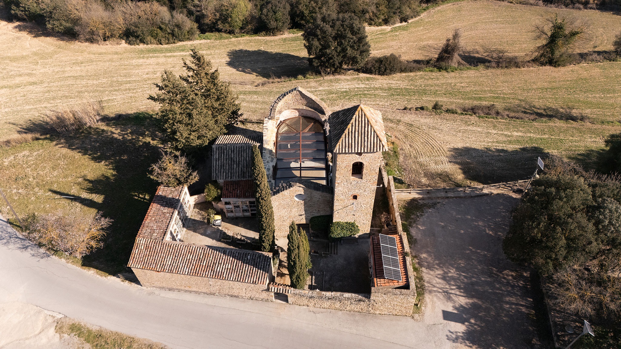 Rehabilitation of the church of Sant Esteve by Santamaria Arquitectes. Photograph by Judith Casas.