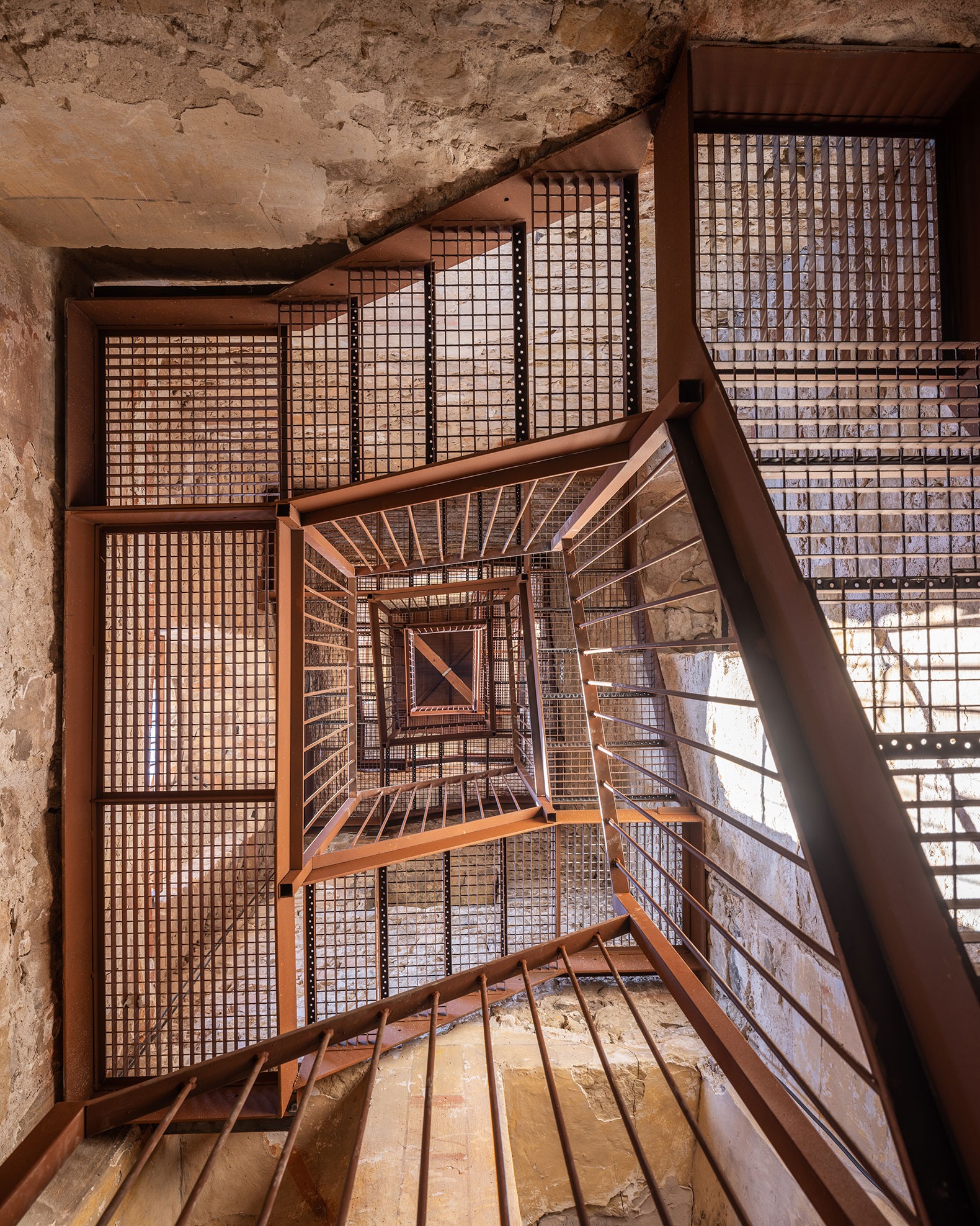 Rehabilitation of the church of Sant Esteve by Santamaria Arquitectes. Photograph by Judith Casas.