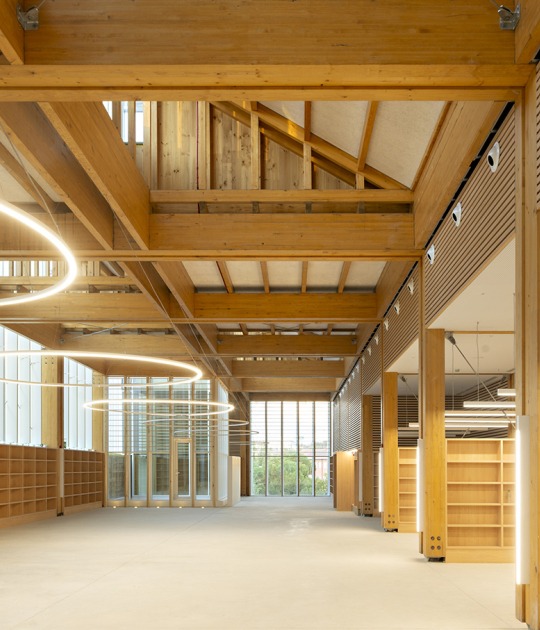 Library of a Thousand Suns by MADC & Partners. Photograph by Javier Callejas (photographer at Verosímil) Library of a Thousand Suns by MADC & Partners. Photograph by Javier Callejas (photographer at Verosímil)