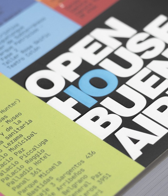 Book cover. Buenos Aires Open House 10 Years. Photograph by Albano García. Courtesy by Cohabitar Urbano Book cover. Buenos Aires Open House 10 Years. Photograph by Albano García. Courtesy by Cohabitar Urbano