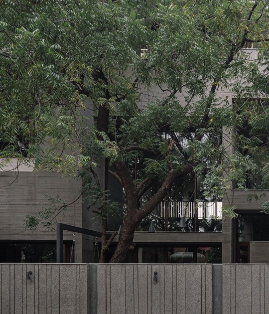 MS House by Studio Saransh. Photograph by Ishita Sitwala MS House by Studio Saransh. Photograph by Ishita Sitwala