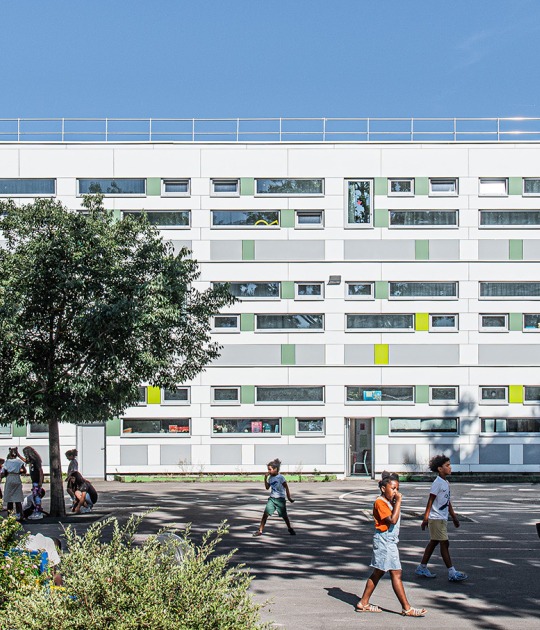 Marcel Cachin school & Siloé Leisure Centre by Swan architectes. Photograph by Swan architectes Marcel Cachin school & Siloé Leisure Centre by Swan architectes. Photograph by Swan architectes