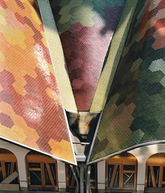 Rehabilitation of Santa Caterina Market by EMBT. Photography © Alex Gaultier Rehabilitation of Santa Caterina Market by EMBT. Photography © Alex Gaultier