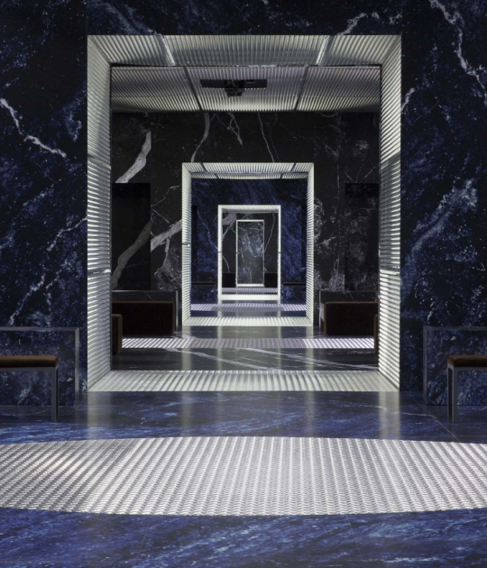 Prada's The Infinite Palace by OMA. FW 2015 Men’s and Women’s. Photography © Alberto Moncada; OMA and Prada Prada's The Infinite Palace by OMA. FW 2015 Men’s and Women’s. Photography © Alberto Moncada; OMA and Prada