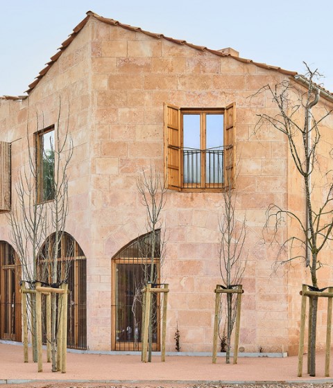 8 Protected Public Dwellings on a Rental Basis by Carles Oliver, Joaquín Moyá, Antonio Martín, Alfonso Reina. Photograph by José Hevia 8 Protected Public Dwellings on a Rental Basis by Carles Oliver, Joaquín Moyá, Antonio Martín, Alfonso Reina. Photograph by José Hevia