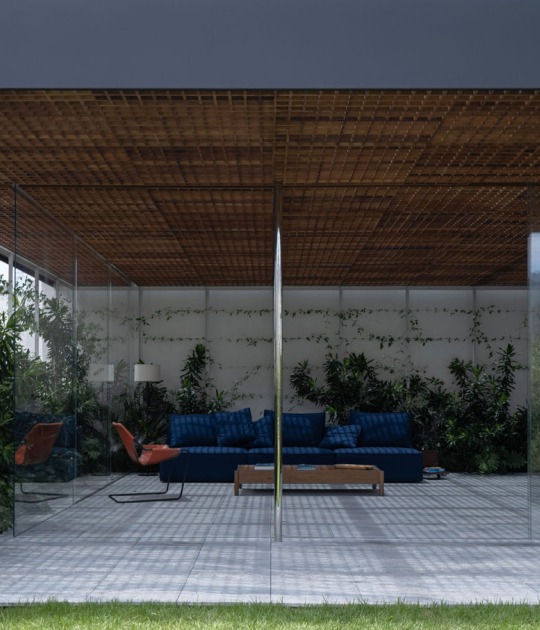 House in Leblon by Agencia TPBA. Photograph by Javier Agustin Rojas