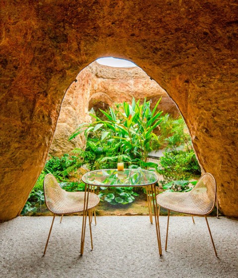 Casa y restaurante por Junya Ishigami. Fotografía cortesía de Junya Ishigami + Associates Casa y restaurante por Junya Ishigami. Fotografía cortesía de Junya Ishigami + Associates