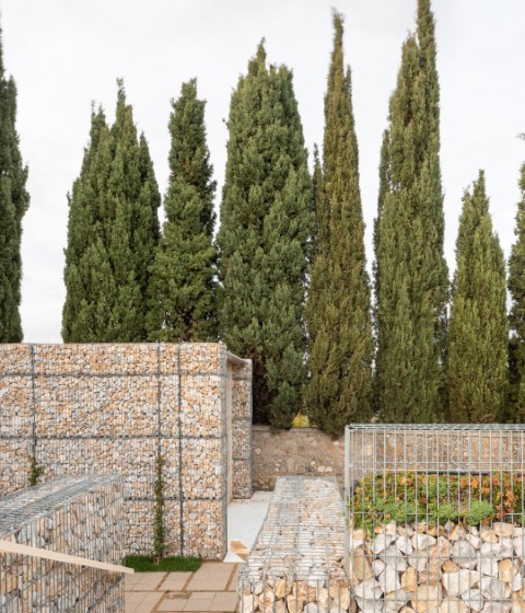 Redevelopment of Castel San Gimignano cemetery by Microscape. Photograph by Filippo Poli Photography Redevelopment of Castel San Gimignano cemetery by Microscape. Photograph by Filippo Poli Photography