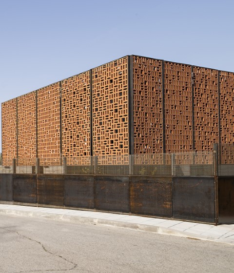 Lantern House by MUKA arquitectura. Photograph by Javier Callejas Lantern House by MUKA arquitectura. Photograph by Javier Callejas
