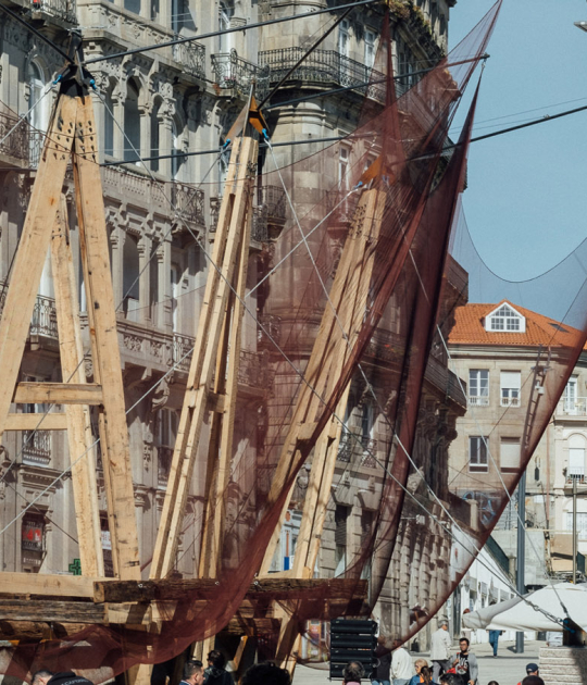 ¡Qué faena(r)! TAC! 2024 by Óscar Cruz and Pablo Paradinas. Photograph by José Guilherme Marques ¡Qué faena(r)! TAC! 2024 by Óscar Cruz and Pablo Paradinas. Photograph by José Guilherme Marques