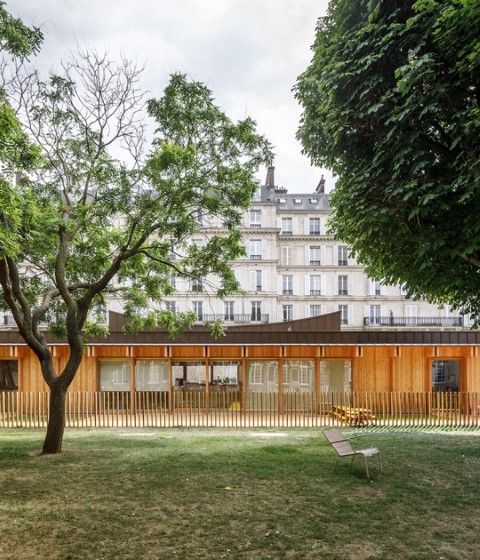 Child care centre in wood and rammed earth by Régis Roudil. Photograph by Florent Michel - 11h45 Child care centre in wood and rammed earth by Régis Roudil. Photograph by Florent Michel - 11h45