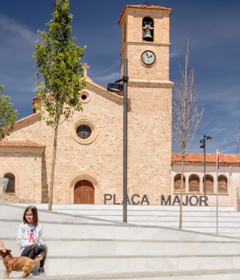 Renovation of Ódena's Plaza Mayor by SCOB. Photograph by Adrià Goula Renovation of Ódena's Plaza Mayor by SCOB. Photograph by Adrià Goula