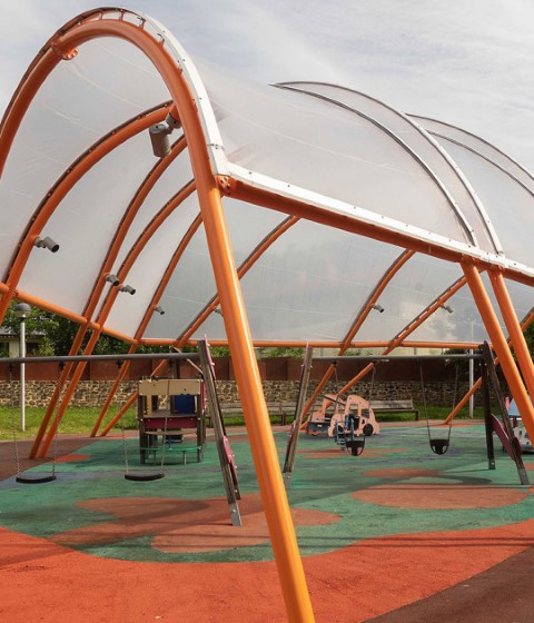 Roof over children's playground in Ugarkalde Park in Oñati by TAPER. Photograph by Jorge Allende