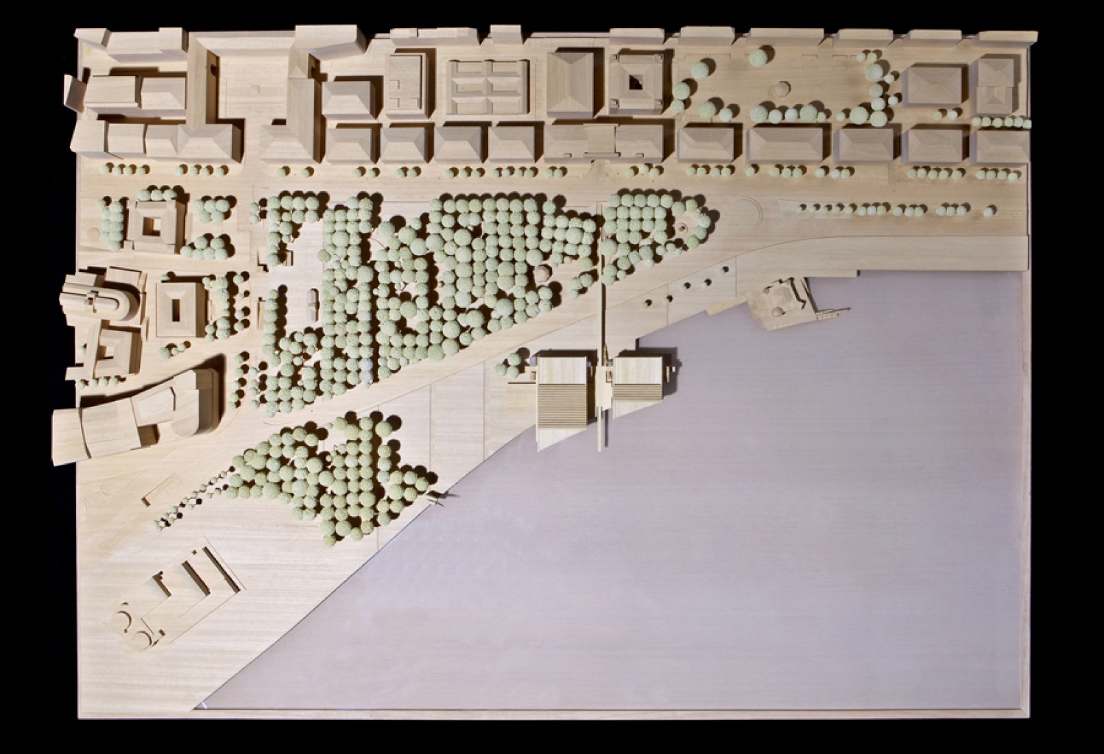 Maqueta 1/500. Centro de Arte Botín. Renzo Piano. Santander.