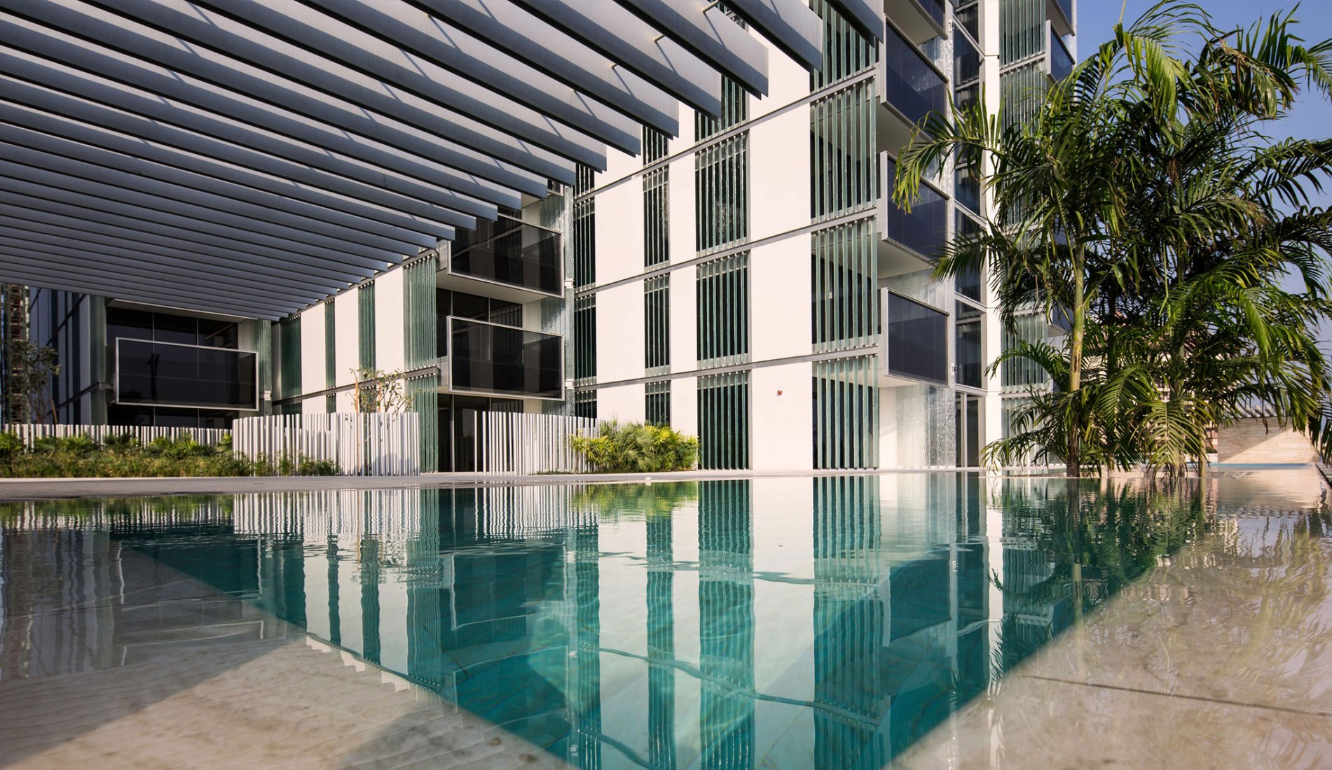 Muraba Residences por RCR Arquitectes. Fotografía por © Airey Spaces. Muraba Residences por RCR Arquitectes. Fotografía por © Airey Spaces.