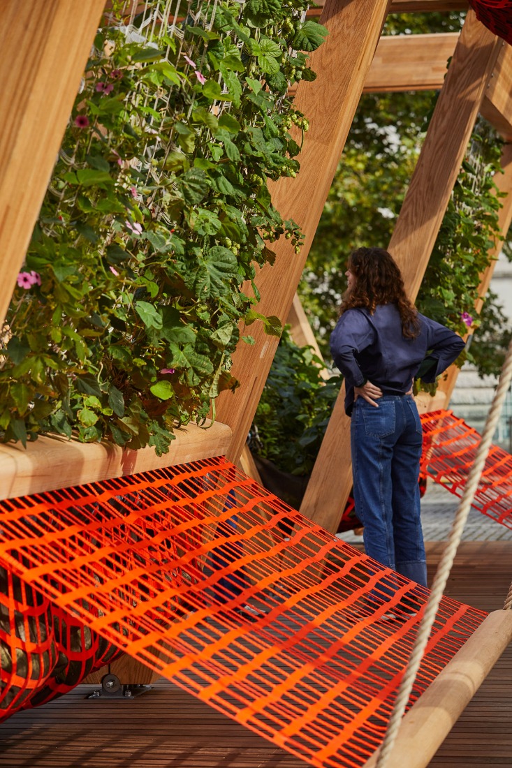 Vert Pavilion, towards a cooler and greener city, by Diez Office. Photograph by Ed Reeve. Vert Pavilion, towards a cooler and greener city, by Diez Office. Photograph by Ed Reeve.