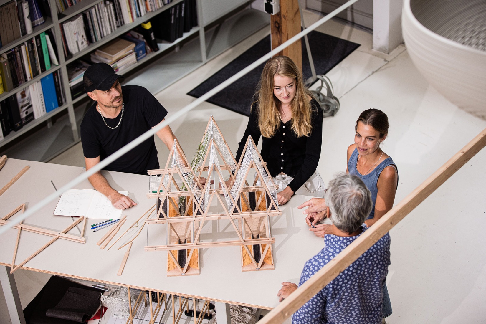 Vert Pavilion, towards a cooler and greener city, by Diez Office. Photograph by Petr Krejci. Vert Pavilion, towards a cooler and greener city, by Diez Office. Photograph by Petr Krejci.