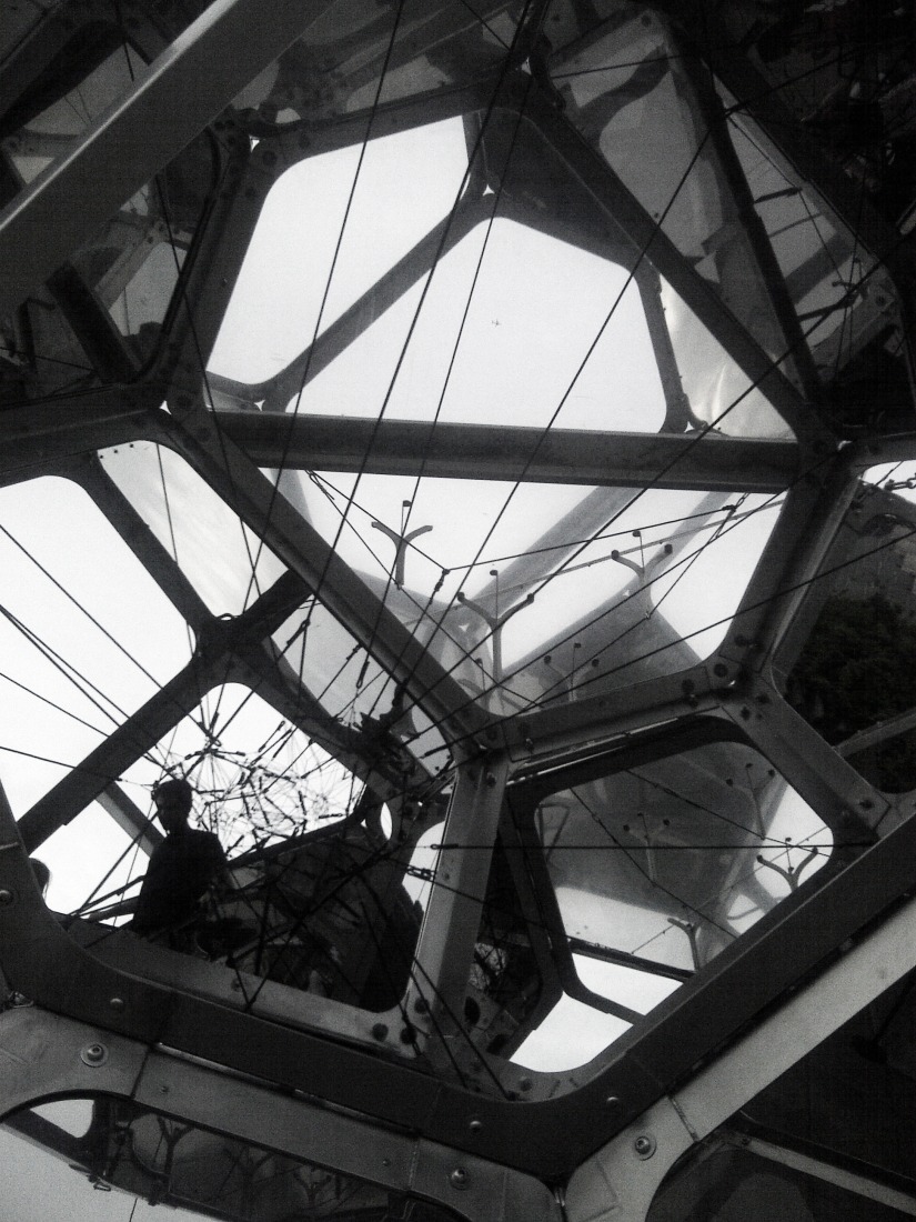 Installation by Tomás Saraceno on the terrace of the MET. Photography © Ainhoa Martín.   